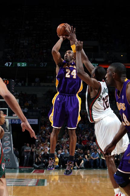 FIFA女足最新排名：中国女足下降一位至世界第17，亚洲第四（国际足联女足排名更新：中国女足跌至世界第17，居亚洲第4）