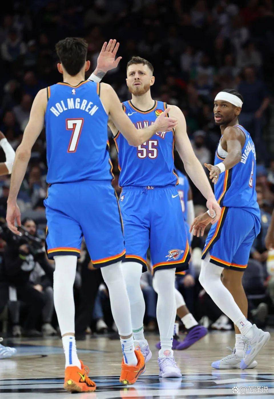 罗马诺：约尔迪-克鲁伊夫或马克斯维尔可能出任阿贾克斯总监（罗马诺：约尔迪-克鲁伊夫、马克斯维尔成阿贾克斯总监候选）