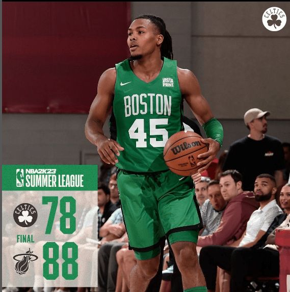 邓弗里斯：希望两到三周内复出，我们的球队就像一个大家庭（邓弗里斯：力争两三周内复出，球队如同大家庭）