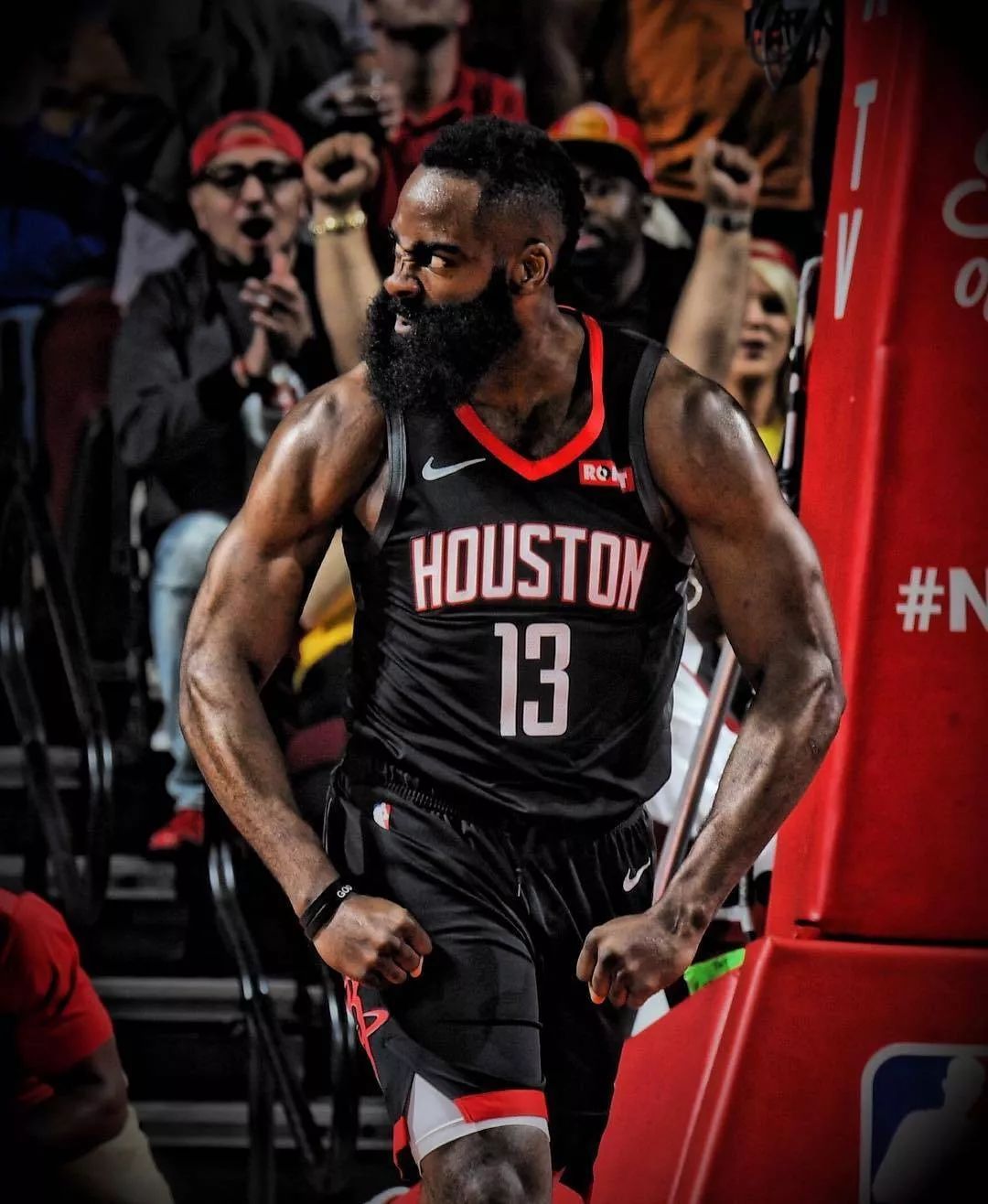 北马其顿新一期大名单：埃尔马斯领衔，英博外援阿利米在列（北马其顿公布新一期国家队名单：埃尔马斯压阵，英博外援阿利米入选）