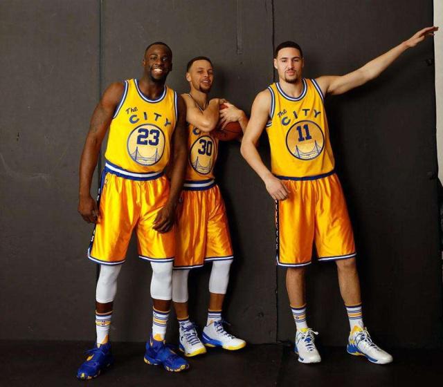 洛佩斯：在巴萨时小罗半夜约我出去，我女友问我选她还是小罗（洛佩斯谈巴萨往事：小罗深夜邀我外出，女友追问我选谁）