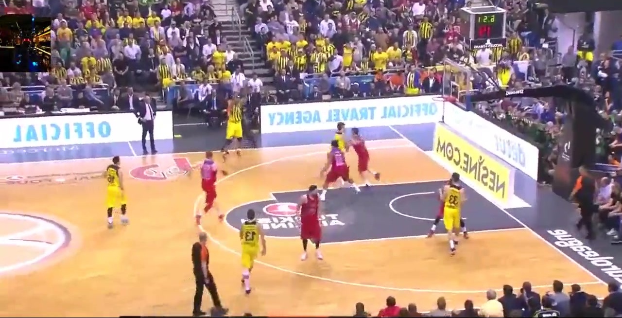 英超半场：两队合计零射正，琼斯远射中框，利兹联0-0利物浦（英超半场战报：利兹联0-0利物浦，两队零射正，琼斯远射中框）