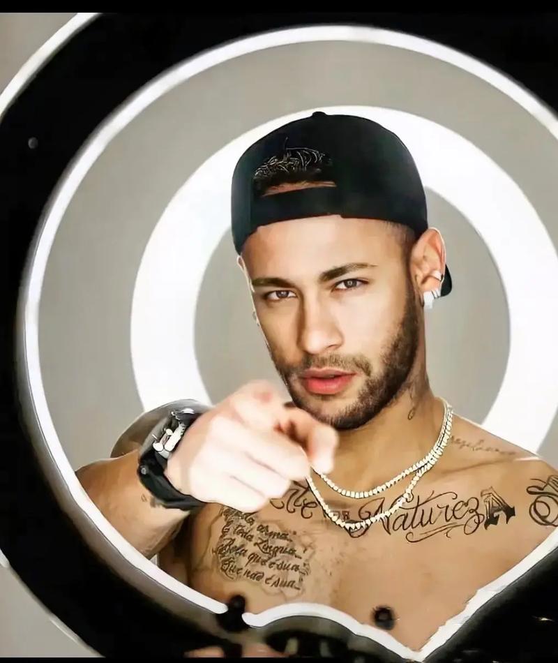 比赛集锦：皇家奥维耶多0-0巴列卡诺（集锦：皇家奥维耶多与巴列卡诺0-0握手言和）