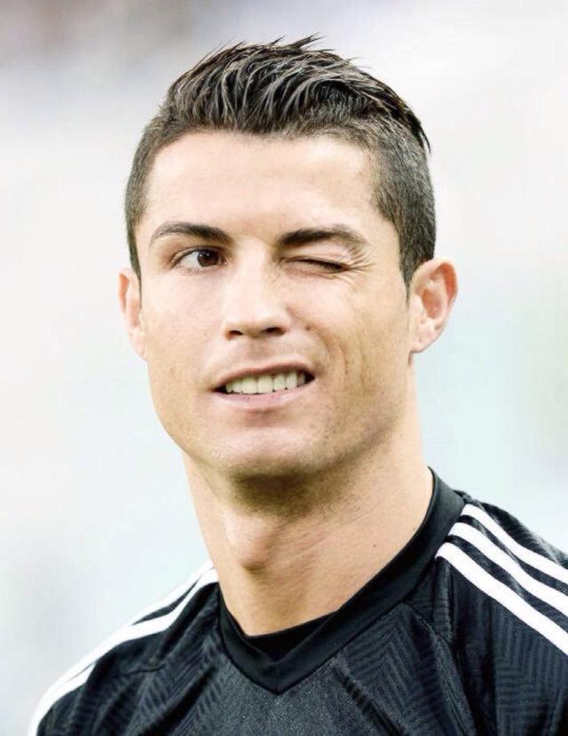 博主：国足选帅名单已上报，竞争主要在邵佳一和李国旭间展开（博主称国足主帅候选名单已提交，邵佳一与李国旭成为主要竞争焦点）