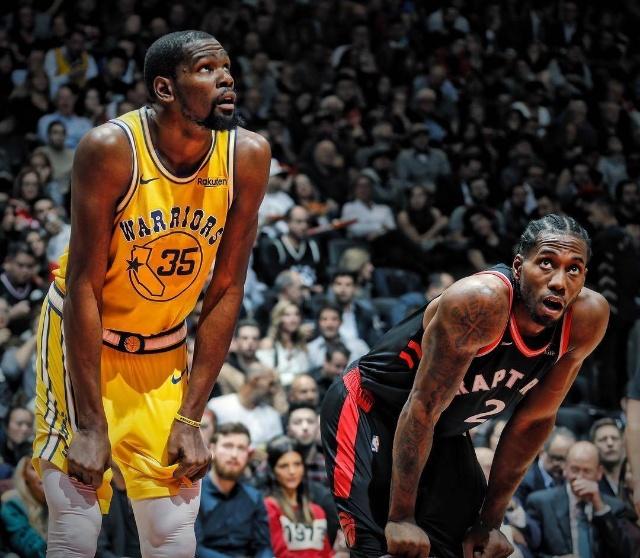 博尼：迪马尔科总是能传出好球；米兰德比和其他比赛一样重要（博尼称赞迪马尔科传球稳定，直言米兰德比与其他比赛同样重要）