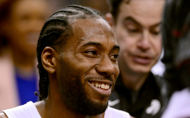 梅西接受ESPN专访，聊世界杯连冠：很难！但会拼！（梅西接受ESPN采访：世界杯卫冕不易，但我们会拼到底）