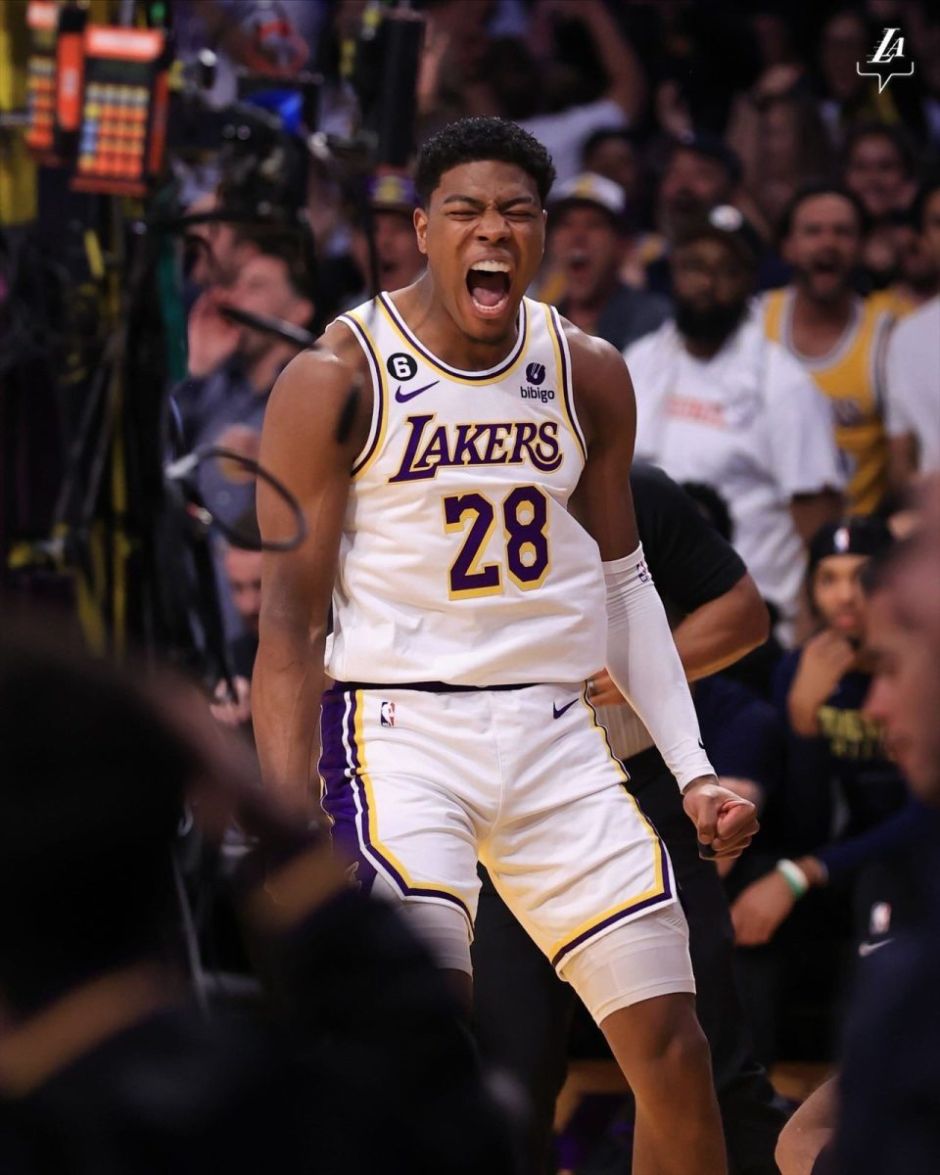 土媒：黄潜前锋尼古拉-佩佩正计划与成人影片演员结婚（土媒称黄潜前锋尼古拉·佩佩计划与成人电影演员结婚）