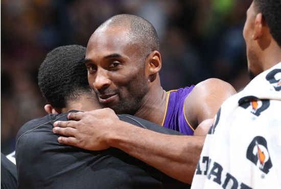 内马尔炮轰报销传闻：他们编造太多假新闻，我不会拿职业生涯冒险（内马尔否认赛季报销：假消息太多，我绝不拿职业生涯冒险）