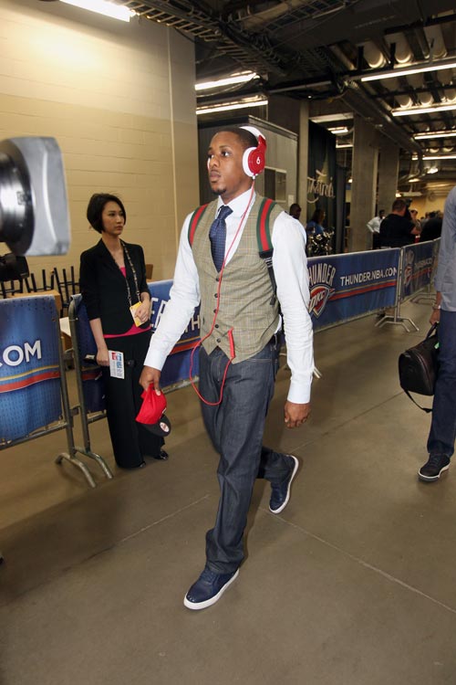 等了太久！内姆布哈德成独行侠五年来首个助攻达13次的球员（久违了！内姆布哈德成独行侠近5年首位单场13助攻球员）